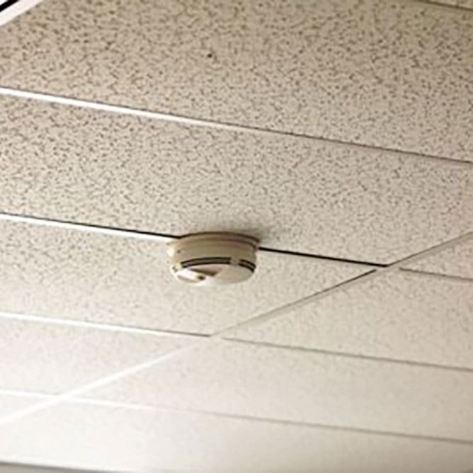 Xtreme Life Kit With Bottom View Smoke Detector - Image 2